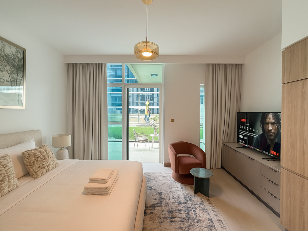 Fully furnished studio by desertfox Holiday Homes in Dubai Business Bay 